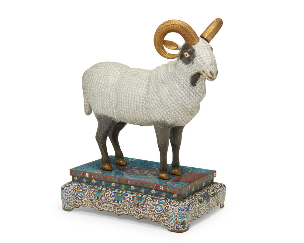 A MONUMENTAL CHINESE EXPORT