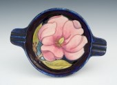A Moorcroft Double Handled Bow