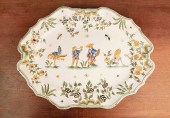 A MOUSTIERS FAIENCE PLATTER, F