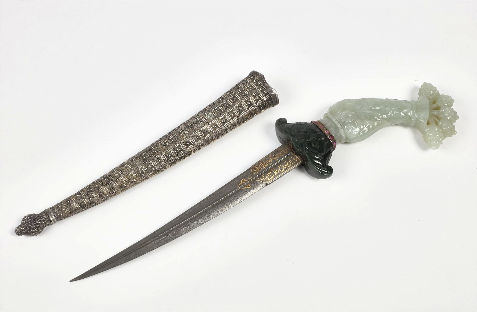 A MUGHAL STYLE HARDSTONE MOUNTED