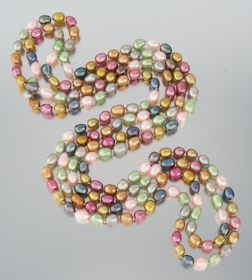 A Multi Color Pearl Rope Necklace A