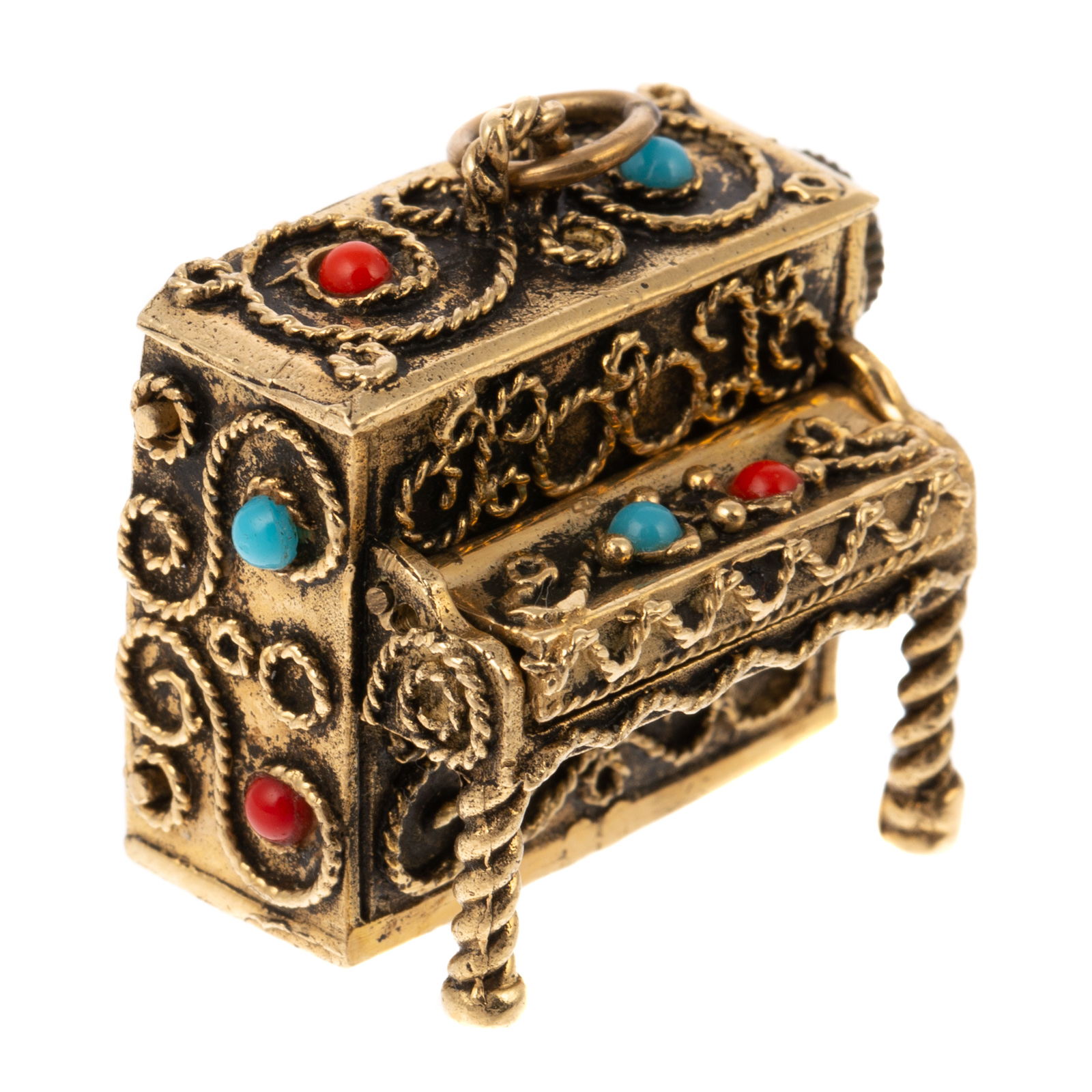 A MUSIC BOX PIANO CHARM IN 14K