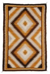 A NAVAJO REGIONAL RUGA Navajo