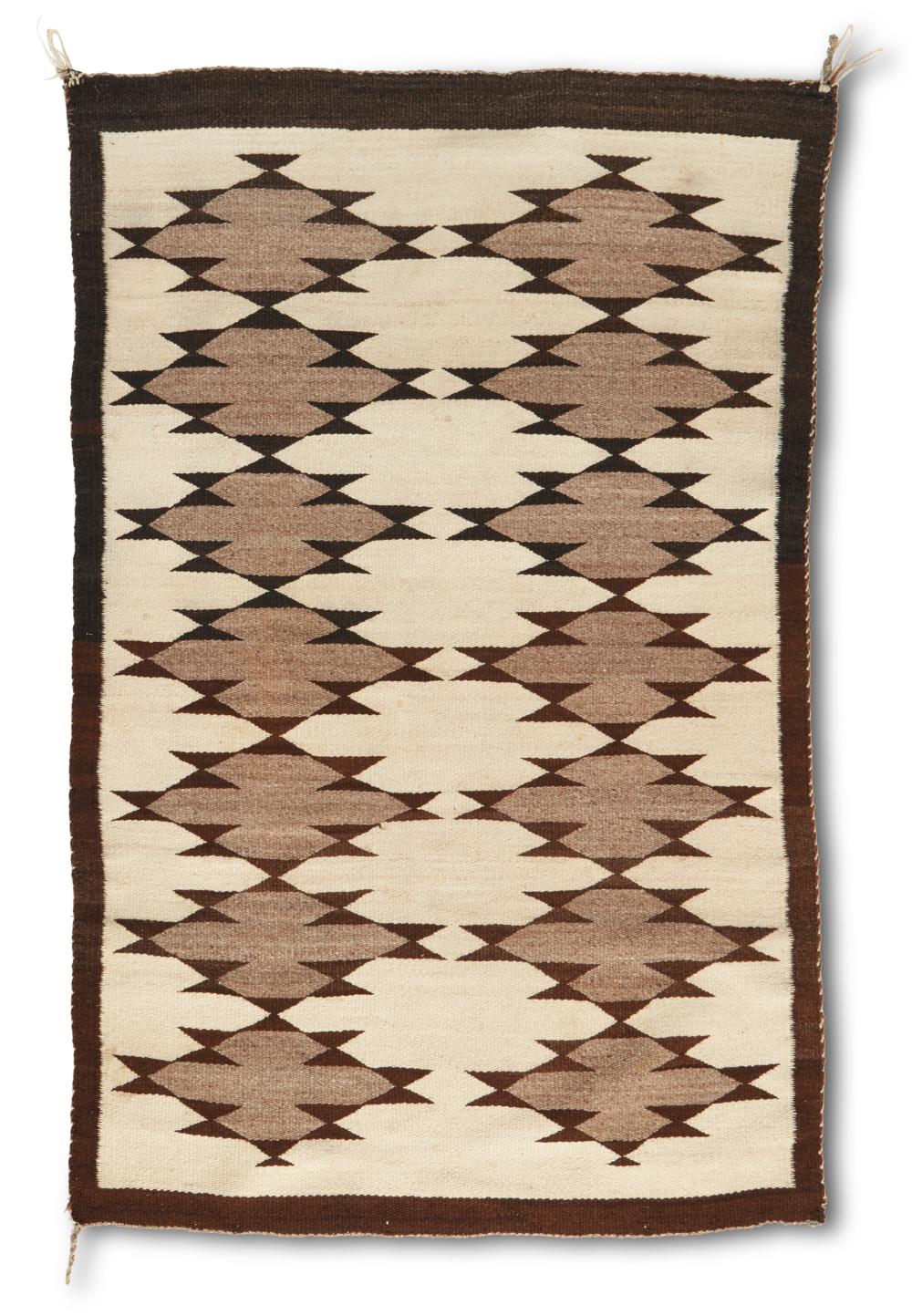 A NAVAJO REGIONAL RUGA Navajo