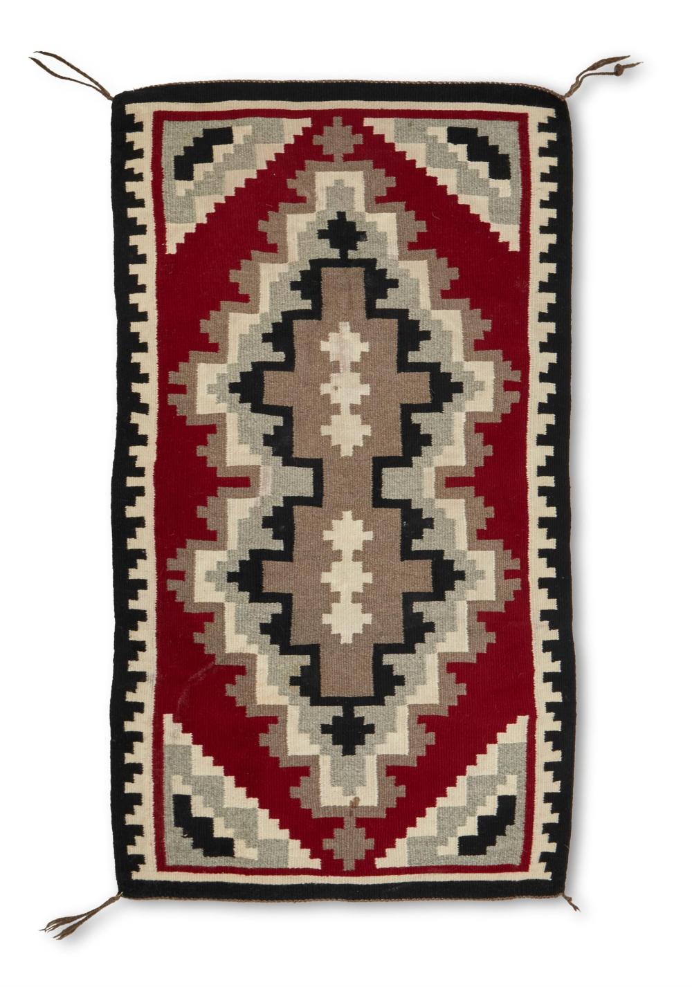 A NAVAJO REGIONAL RUGA Navajo