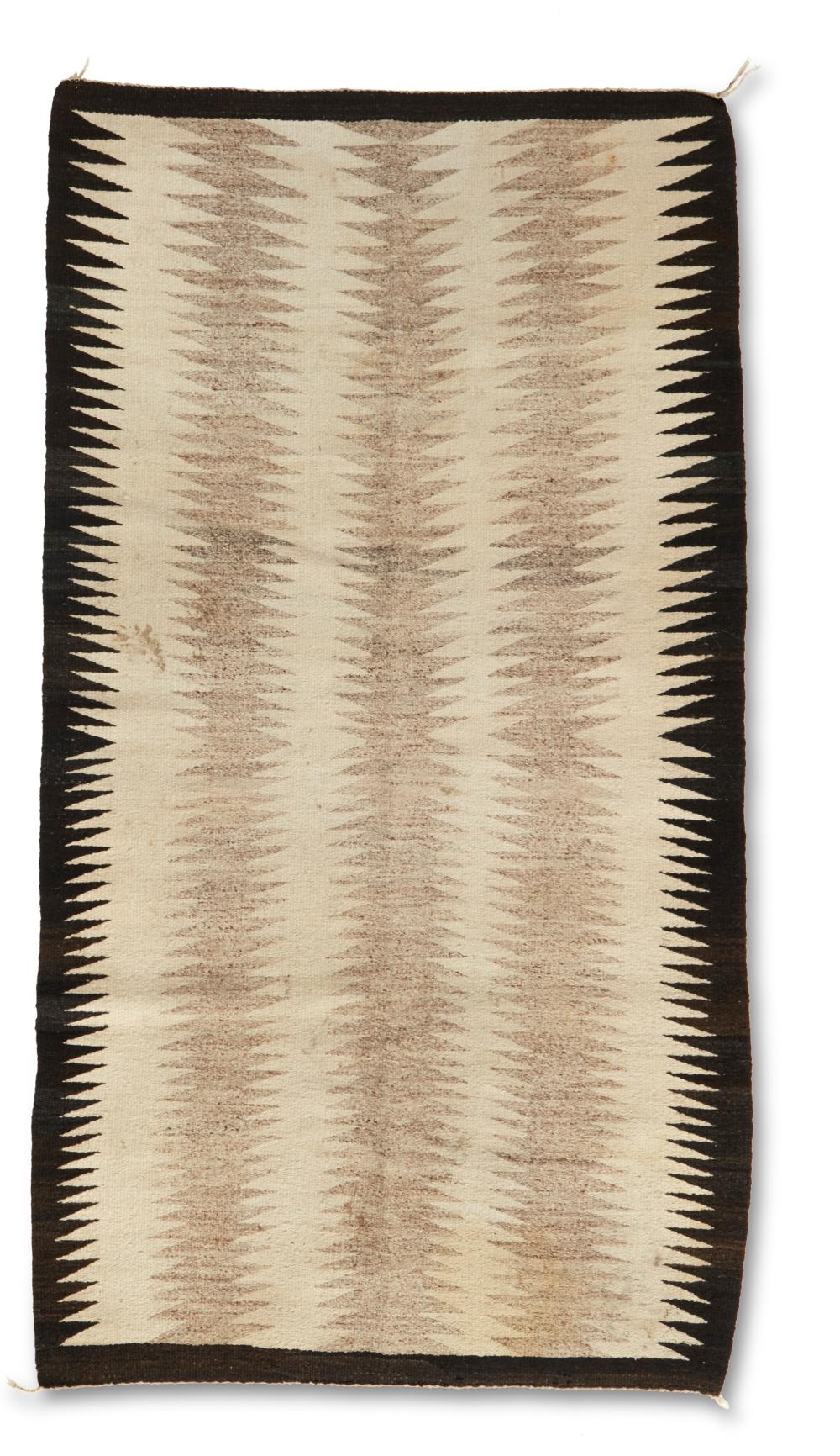 A NAVAJO REGIONAL RUGA Navajo