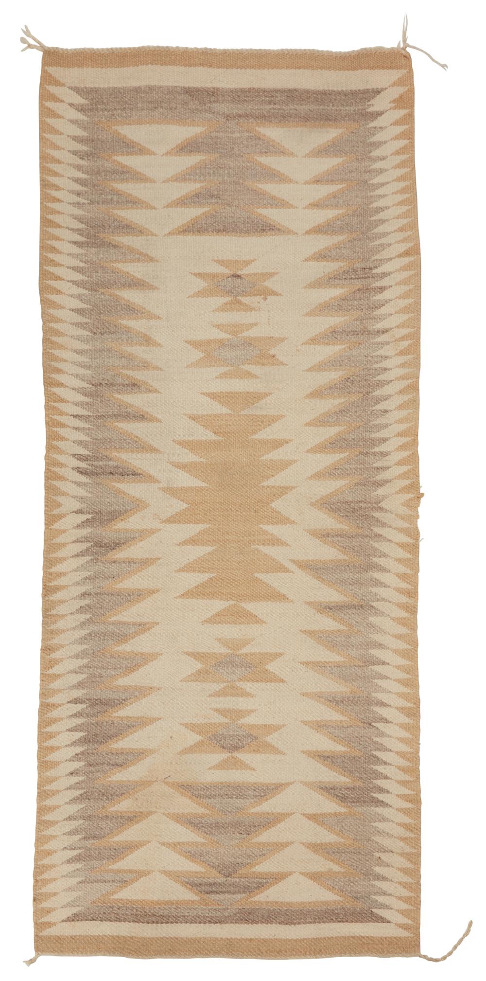 A NAVAJO REGIONAL RUNNER RUGA
