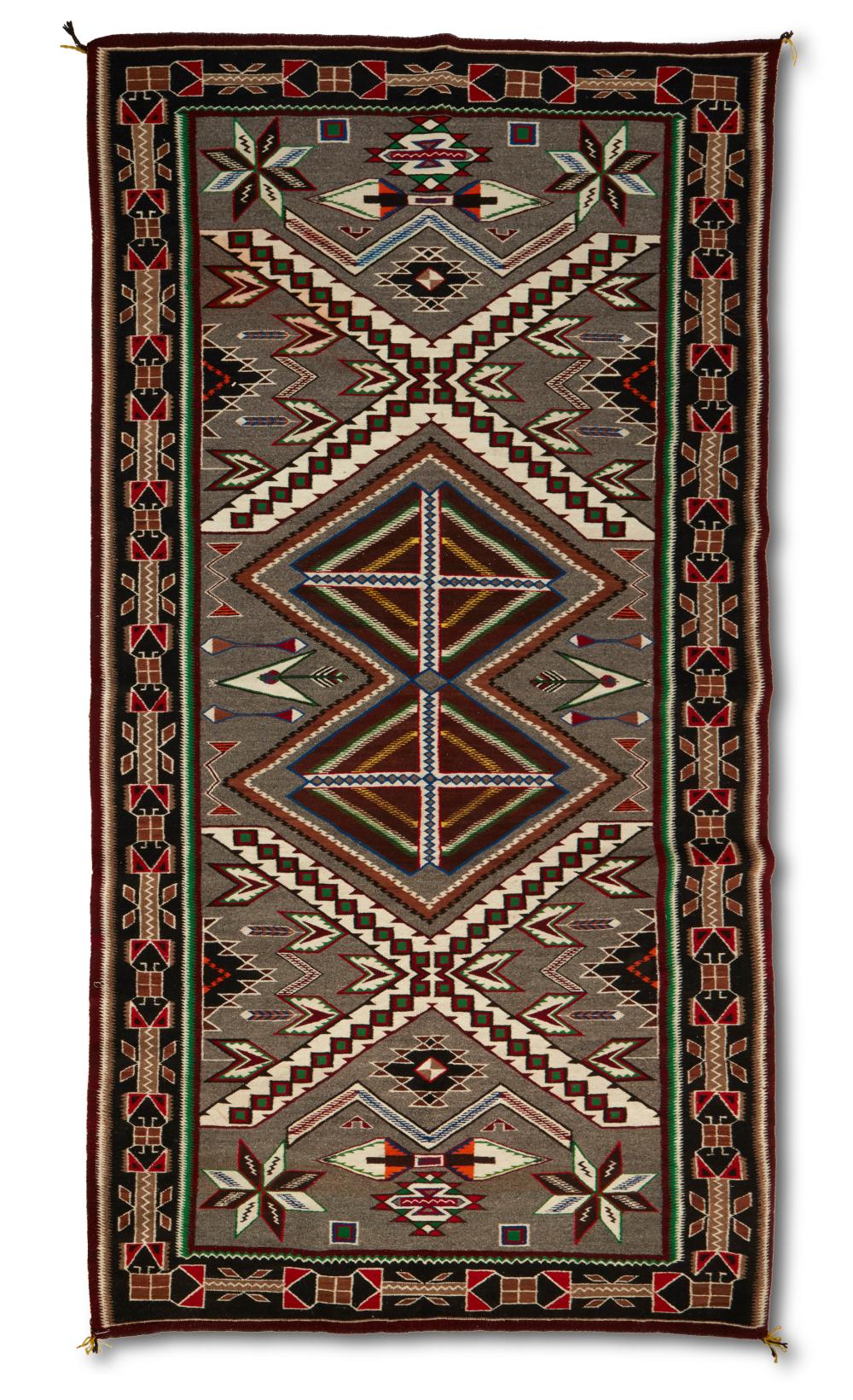 A NAVAJO TEEC NOS POS RUGA Navajo