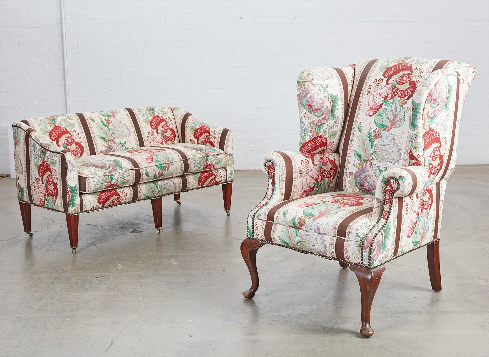 A NEOCLASSICAL STYLE SETTEE