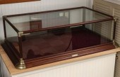 A NICE 1880S WALNUT SHOWCASE W