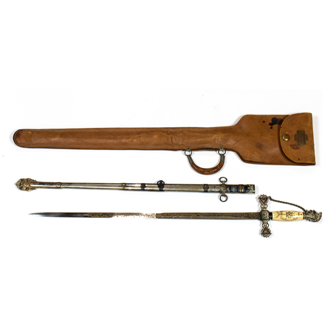 A NIGHTS TEMPLAR MASONIC SWORD WITH