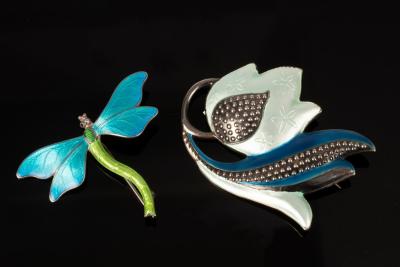 A Norwegian enamelled brooch, J