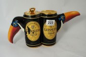 A Novelty Teapot of Two Can Tu