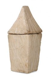 A PACIFIC BASIN LIMESTONE COVE