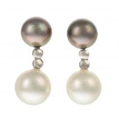 A PAIR OF 14K TAHITIAN & SOUTH