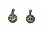 A PAIR OF ANTIQUE DIAMOND EARR