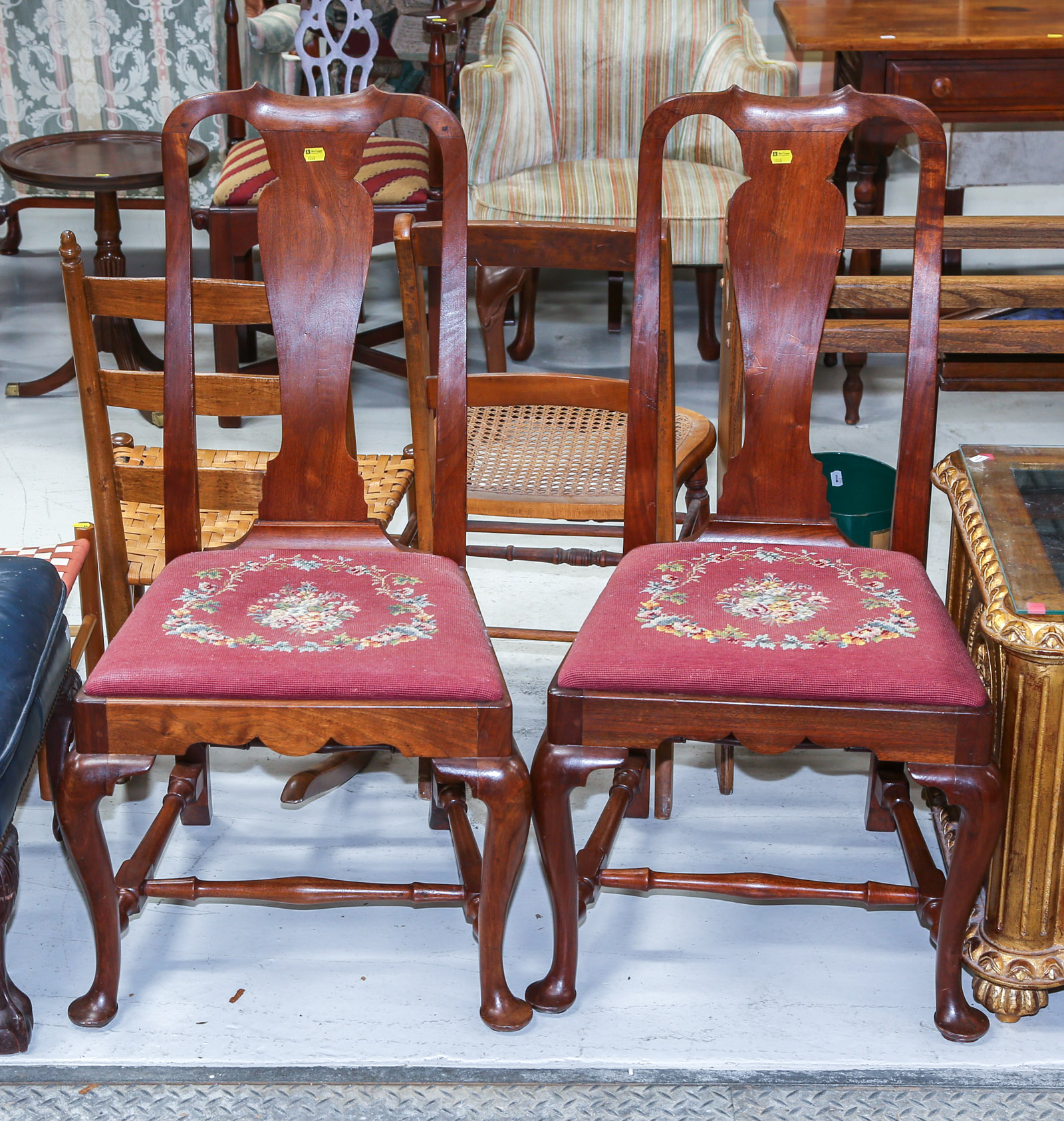 A PAIR OF ANTIQUE QUEEN ANNE