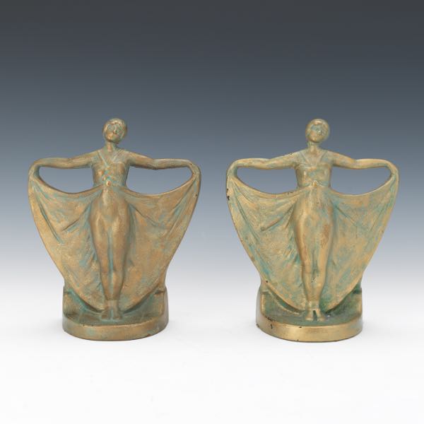 A PAIR OF ART DECO BOOKENDS 9 ¼"