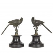 A PAIR OF BRONZE FIGURES OF FA