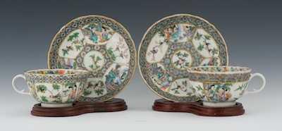 A Pair of Chines Export Porcelain