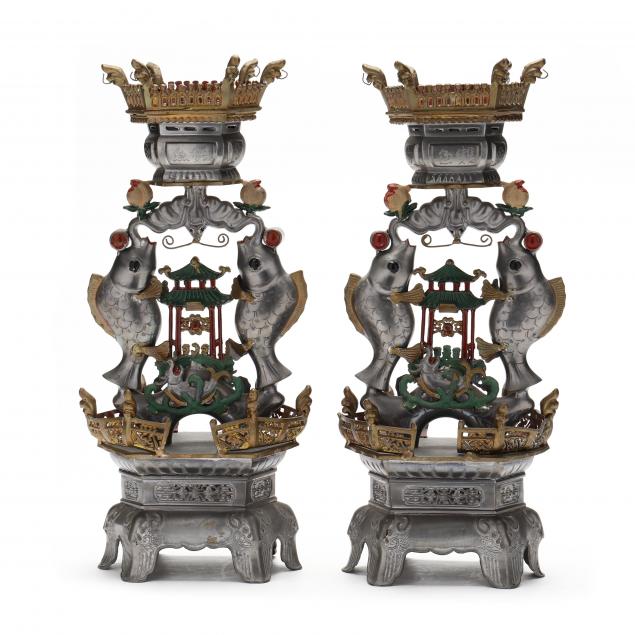 A PAIR OF CHINESE AUSPICIOUS SYMBOL