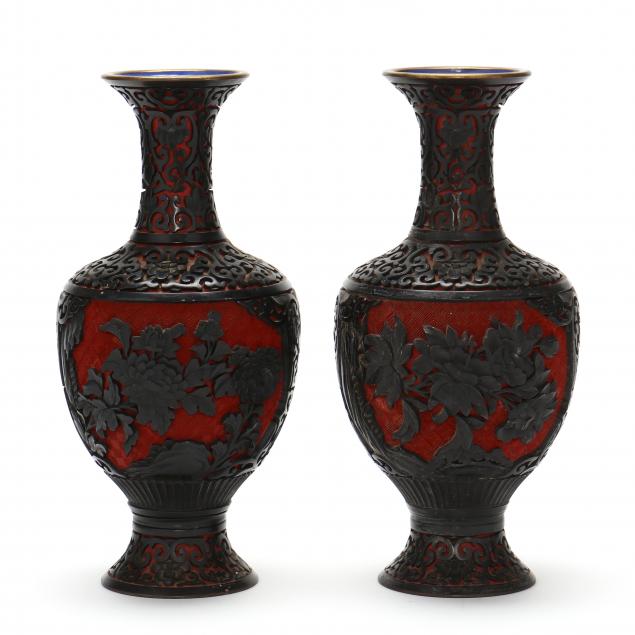 A PAIR OF CHINESE BLACK AND RED
