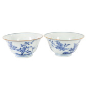 A PAIR OF CHINESE BLUE AND WHI