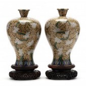 A PAIR OF CHINESE CLOISONNE VA