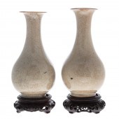 A PAIR OF CHINESE CRACKLE GLAZ