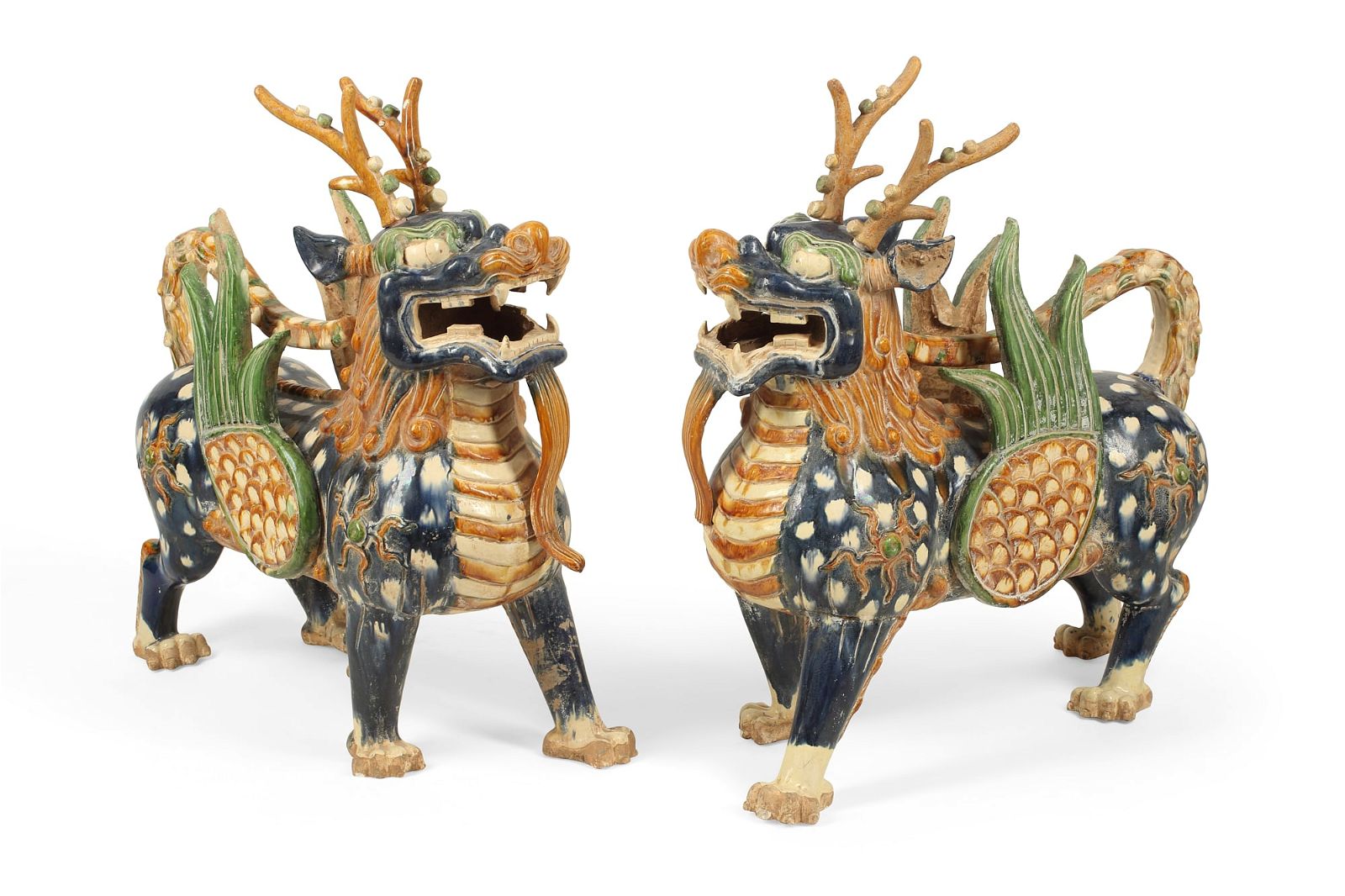 A PAIR OF CHINESE EARTHENWARE
