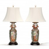A PAIR OF CHINESE EXPORT PORCE
