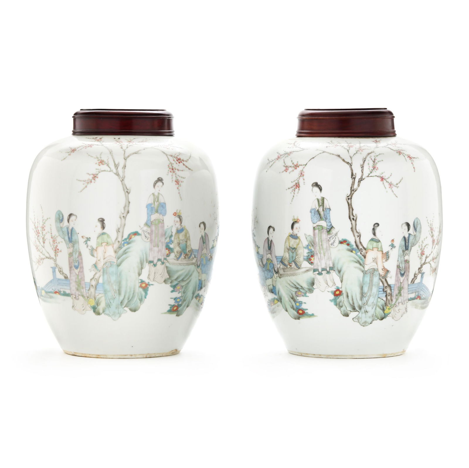 A PAIR OF CHINESE EXPORT