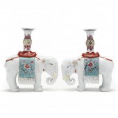 A PAIR OF CHINESE EXPORT PORCE