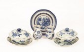 A pair of Chinese export blue