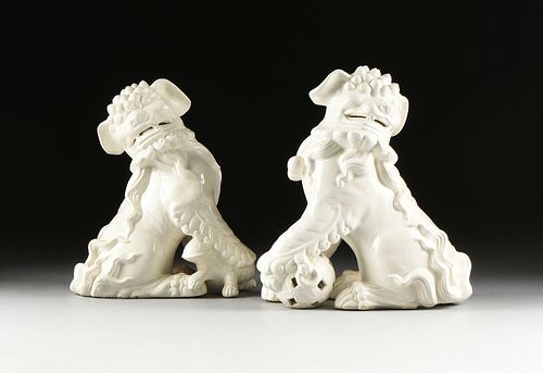 A PAIR OF CHINESE EXPORT BUDDHISTIC