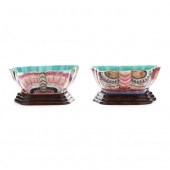 A PAIR OF CHINESE FAMILLE ROSE