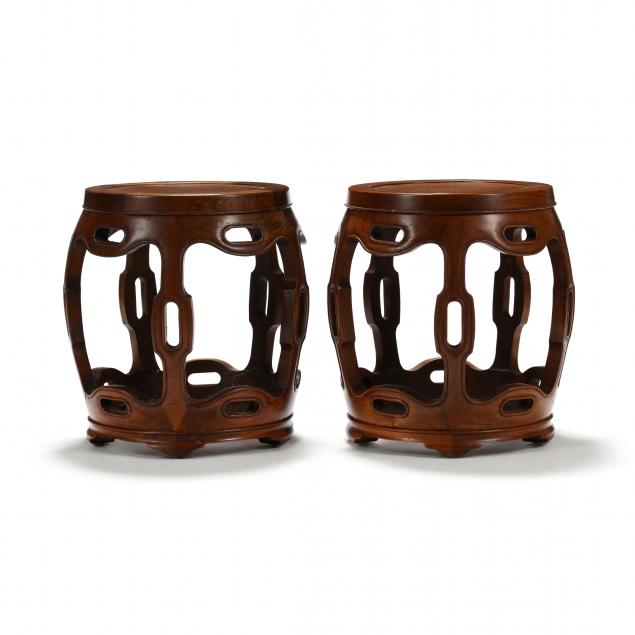 A PAIR OF CHINESE HARDWOOD GARDEN