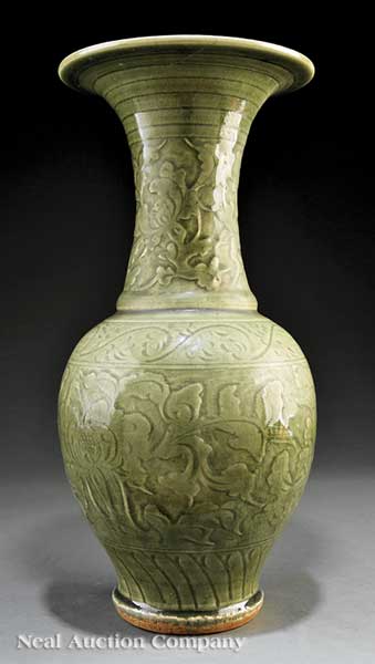 A Pair of Chinese Longquan
