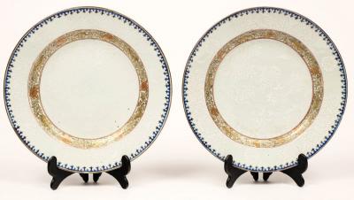 A pair of Chinese pâte-sur-pâte