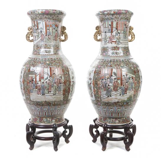 A Pair of Chinese Porcelain Floor