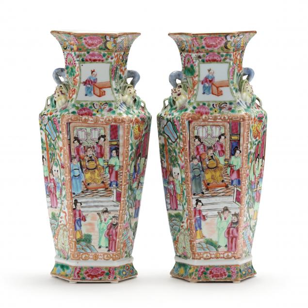 A PAIR OF CHINESE PORCELAIN ROSE