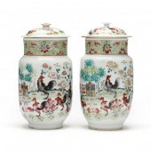 A PAIR OF CHINESE PORCELAIN CO