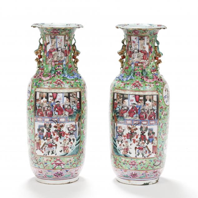 A PAIR OF CHINESE PORCELAIN GREEN