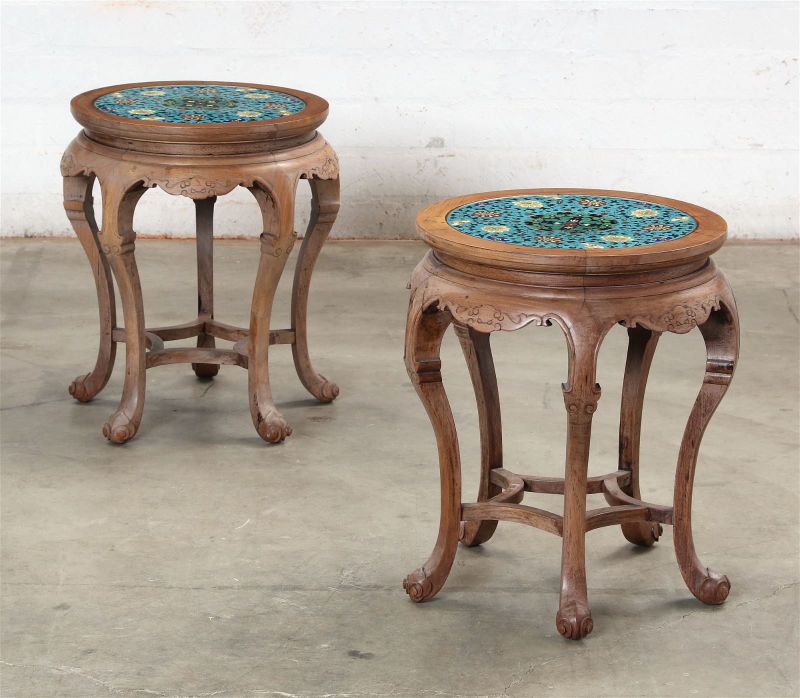 A PAIR OF CHINESE PORCELAIN INSET