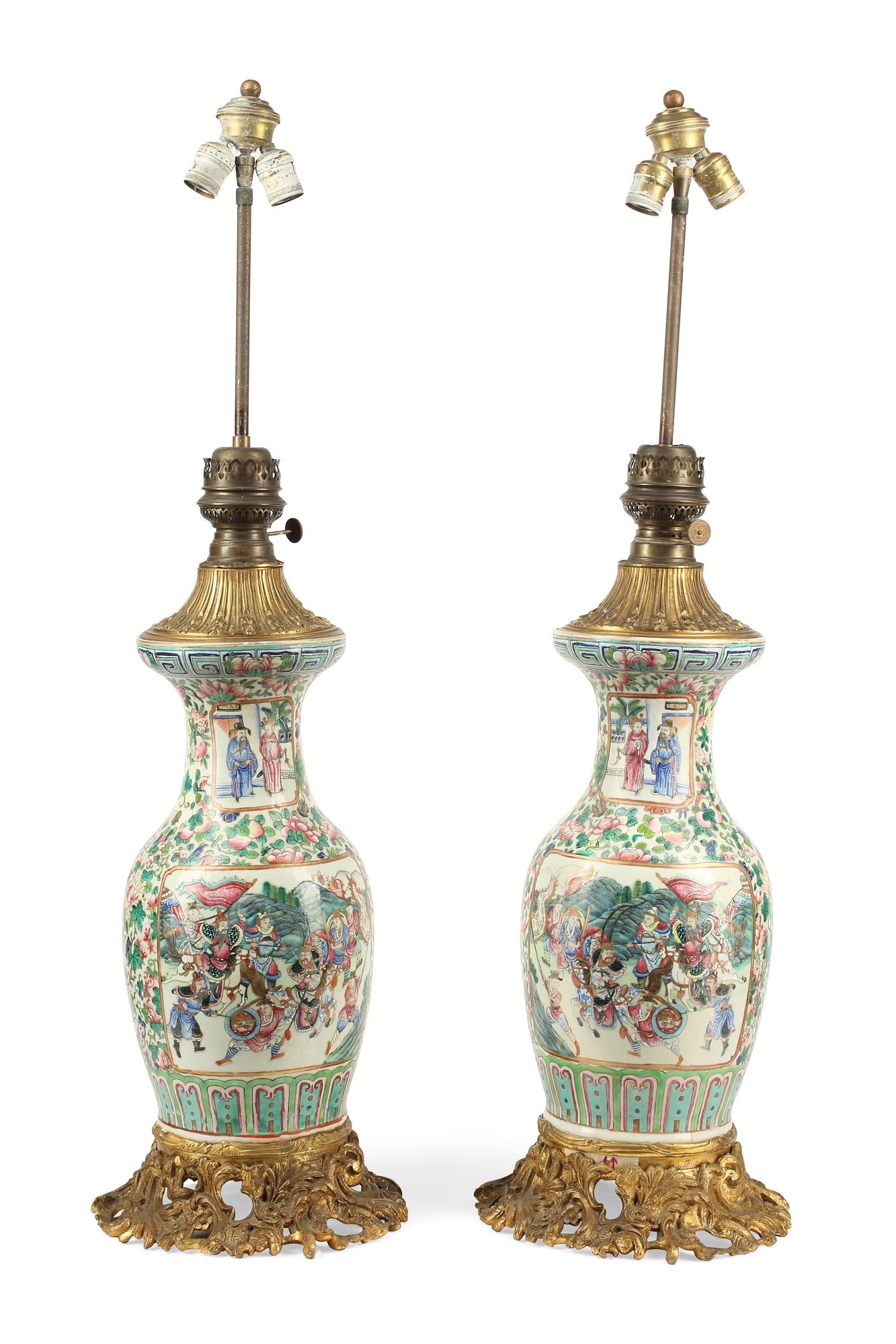 A PAIR OF CHINESE PORCELAIN &