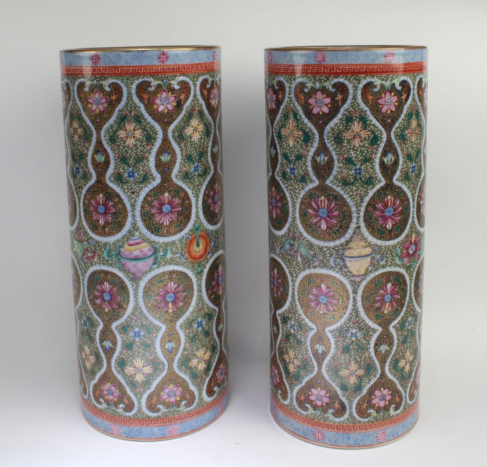 A PAIR OF CHINESE PORCELAIN JOSS