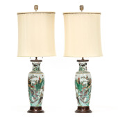 A PAIR OF CHINESE PORCELAIN FA