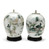 A PAIR OF CHINESE PORCELAIN FA