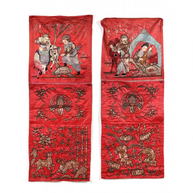 A PAIR OF CHINESE RED GROUND SILK