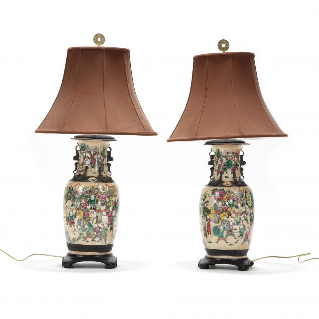 A PAIR OF CHINESE WARRIOR VASE